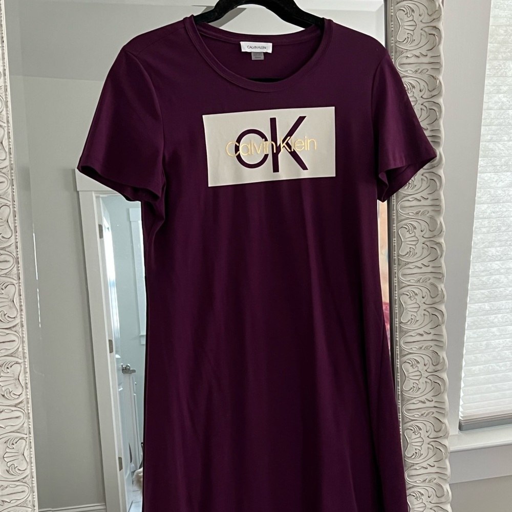 Calvin Klein T shirt dress merlot